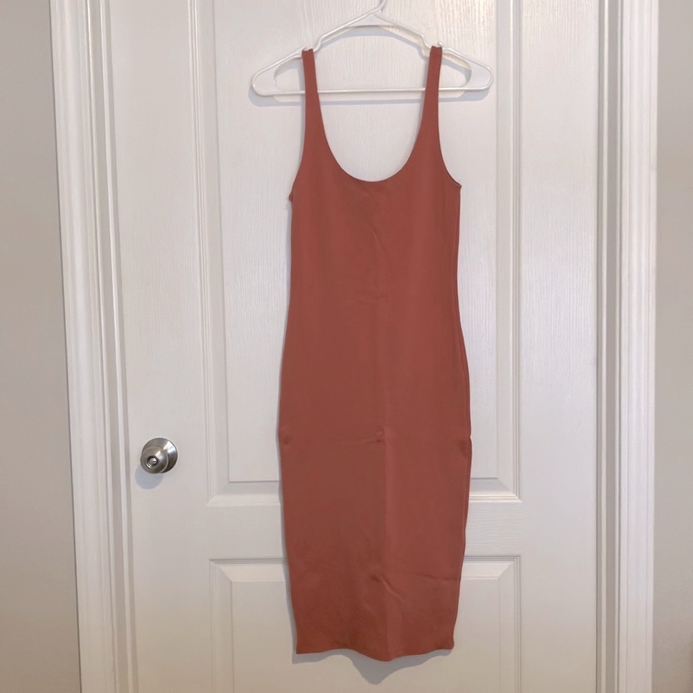 NWOT Forever 21 Midi Dress